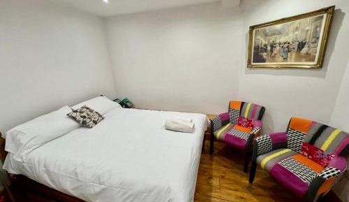 Double Room with Shared Bathroom
