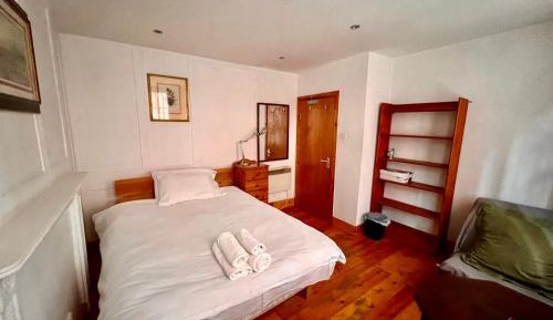 Double Room with Shared Bathroom