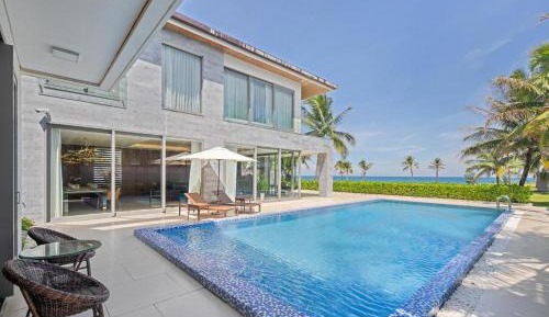 Villa with Sea View