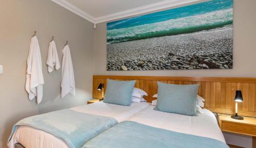 Twin Room with Shower