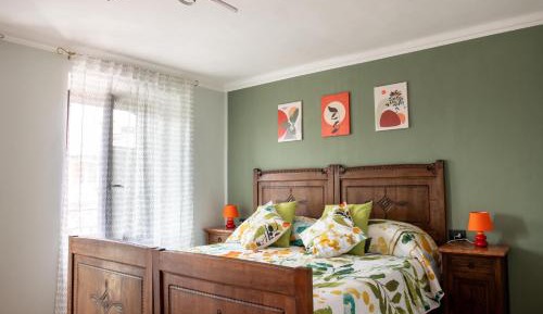 Quadruple Room with Private Bathroom