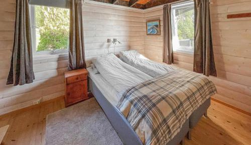Five-Bedroom Holiday Home