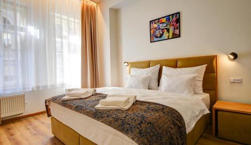 Deluxe Double Room with Extra Bed