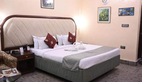 Deluxe King Room