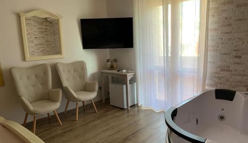 Double Room with Spa Bath