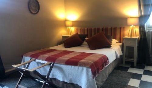 Family Suite with Bath