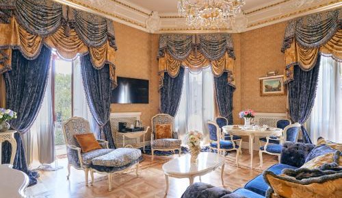 Presidential Suite