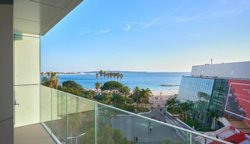Three-Bedroom Apartment with Sea View