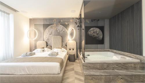 Double Room with Spa Bath