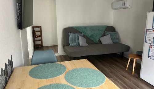 One-Bedroom Apartment with City View