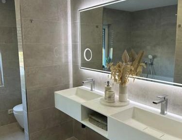 Three-Bedroom Apartment with Balcony