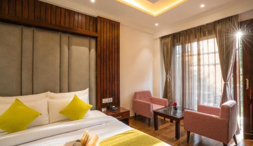Deluxe King Room