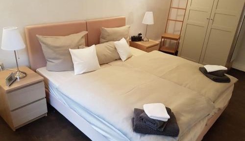Deluxe Two-Bedroom Apartment with Garden View
