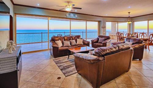 Deluxe Family Suite