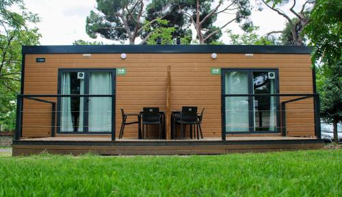 Deluxe Bungalow