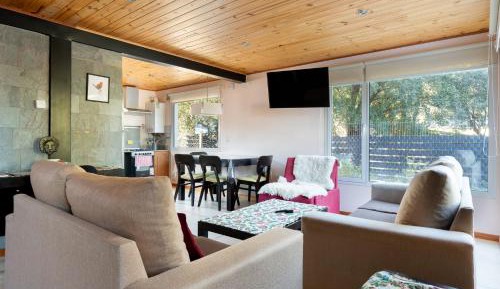 Two-Bedroom Apartment with Mountain View