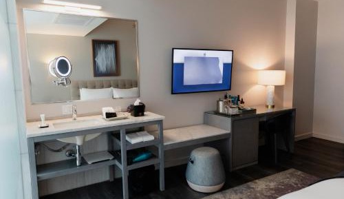 Queen Room - Disability Access