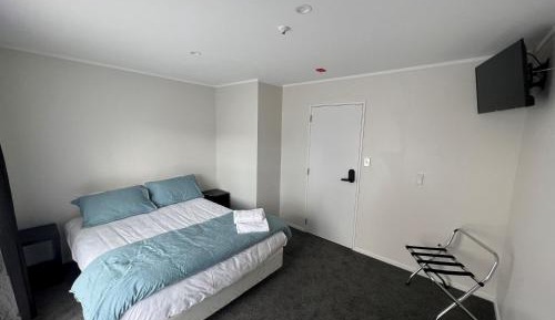 Double Room with Shared Bathroom