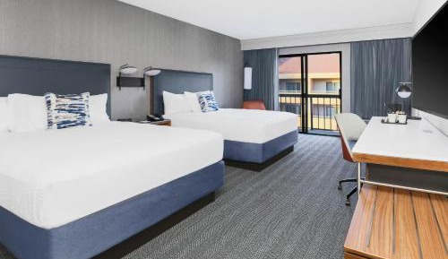 Queen Room with Two Queen Beds and Pool View