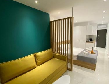 Studio Apartment with Balcony