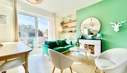 Apartment with Balcony