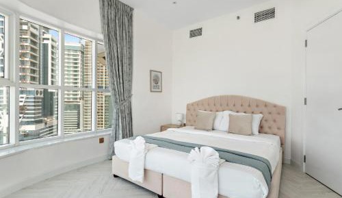 Studio Apartment with Balcony
