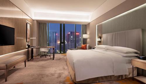 Deluxe King Room