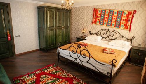 King Room