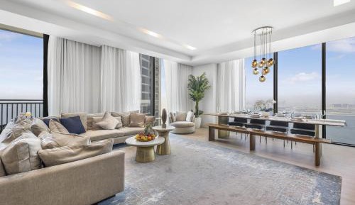 Four-Bedroom Luxury Apartment