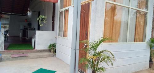 Villa with Garden View