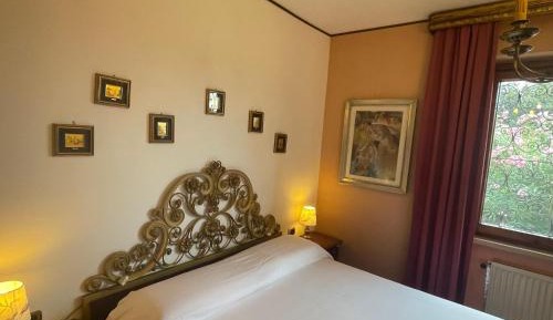 Double or Twin Room with Private External Bathroom