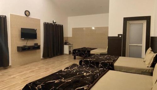 Family Suite with Balcony
