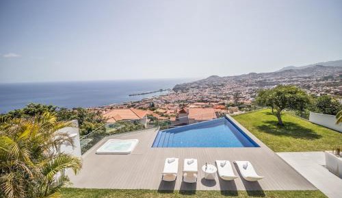 Villa with Sea View