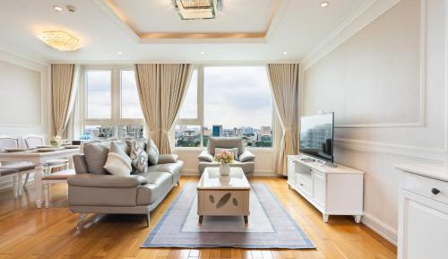 Three-Bedroom Apartment - High Floor