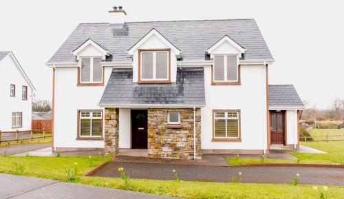 Four-Bedroom Holiday Home