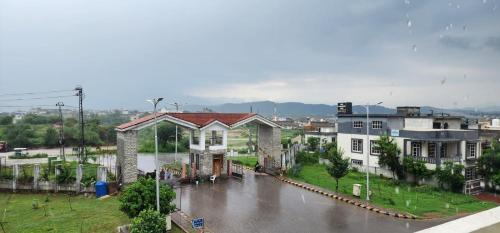 Apartment with Mountain View