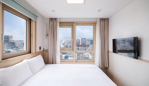 Standard Corner Double Room