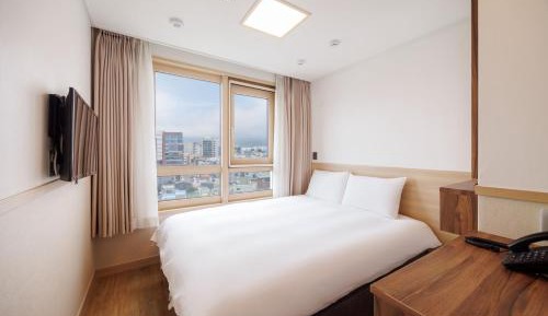 Standard Double Room - City View