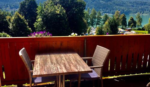 Classic One-Bedroom Apartment with Balcony