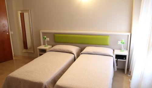 Economy Twin Room with Shared Bathroom - Separate Building