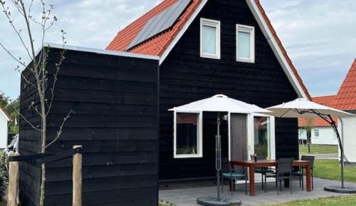 Three-Bedroom Holiday Home 