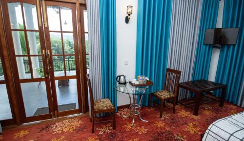 Double Room with Mountain View