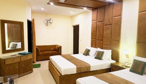 Deluxe Queen Room with Two Queen Beds