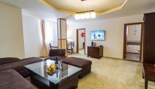 One-Bedroom Suite