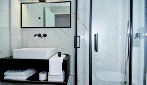 Deluxe Double Room with Balcony and Sea View