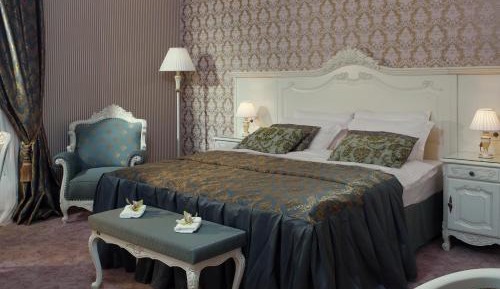 King Room with Balcony
