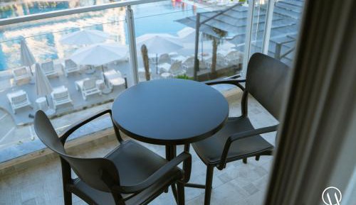 Double Room with Pool View