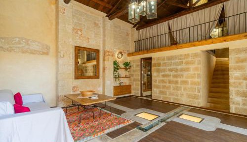 Superior One-Bedroom Apartment