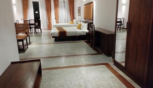 Deluxe Family Room