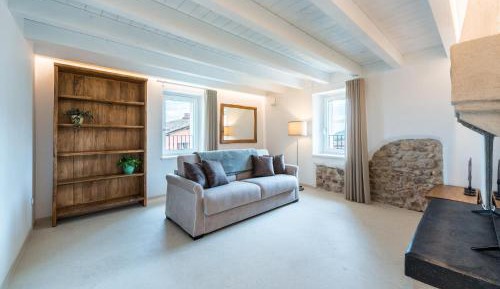 Four-Bedroom Holiday Home